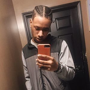 Meet your Posher, Malik